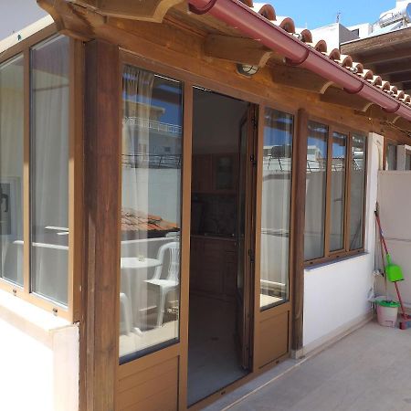 Happy Suite Heraklion  Bagian luar foto