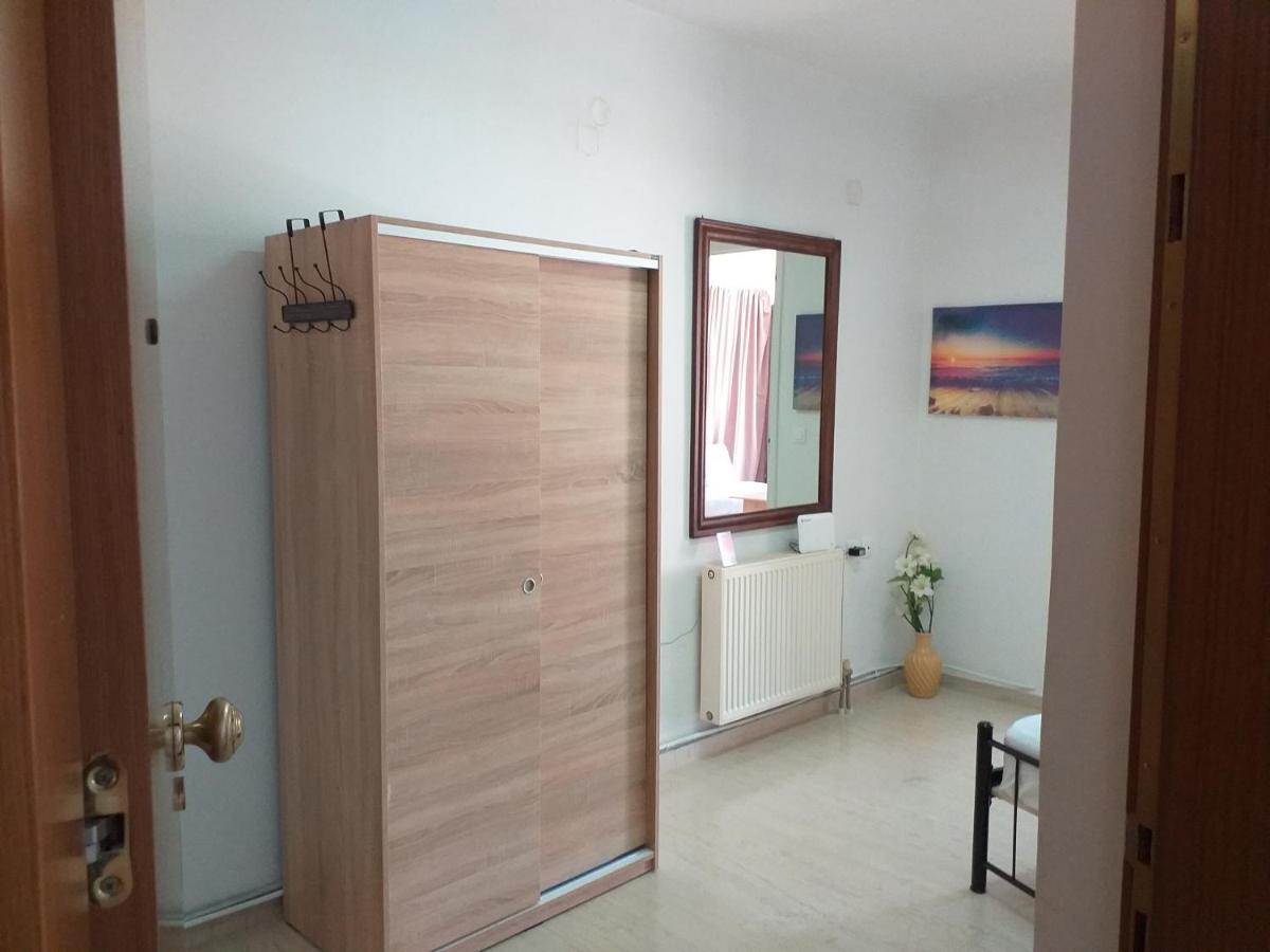 Happy Suite Heraklion  Bagian luar foto