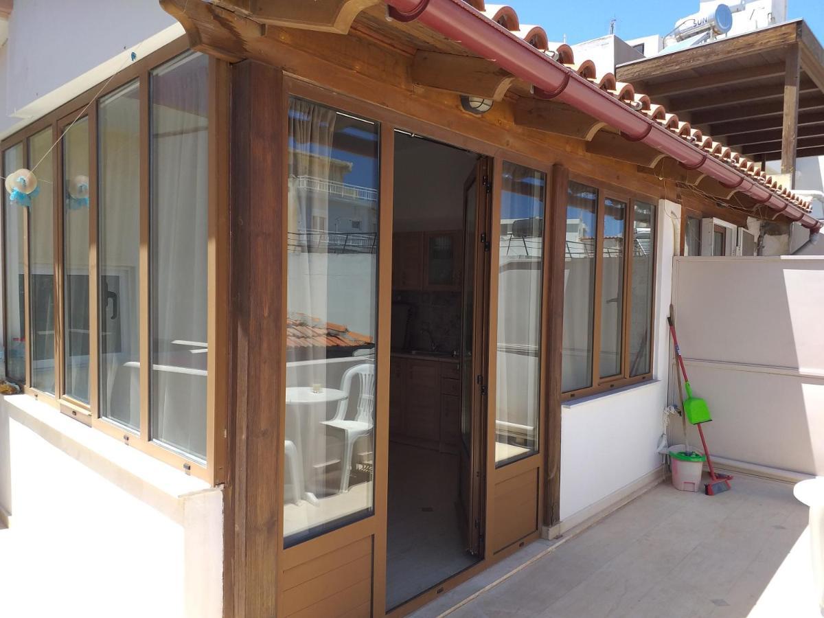 Happy Suite Heraklion  Bagian luar foto