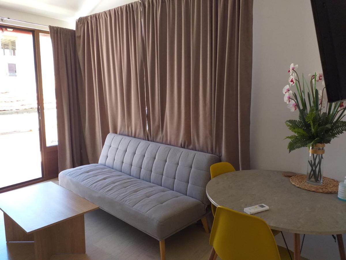 Happy Suite Heraklion  Bagian luar foto